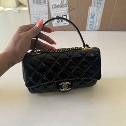 Chanel Paris-Salzburg Patent Goatskin CC Bag (2015–2016) – Excellent Condition