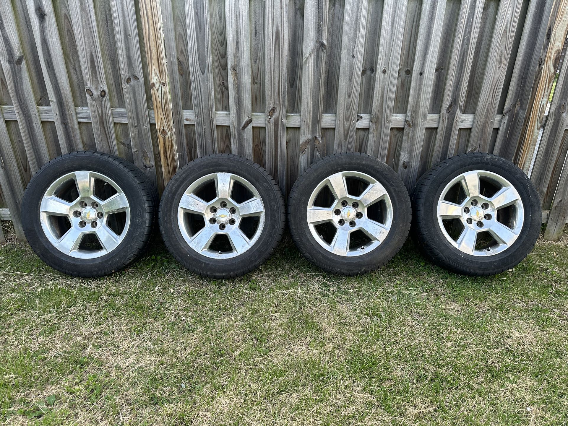 Used with tires 20" Chevy Silverado Tahoe Surburban OEM wheels rims tires 5(contact info removed)-2022