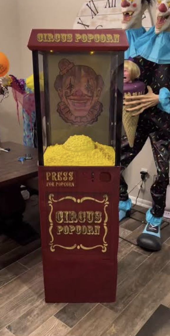 Halloween Popcorn Machine Clown Animatronic