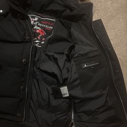 Small all black moose knuckle