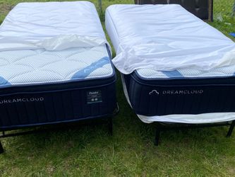 Two xl twin mattress ( dream cloud )