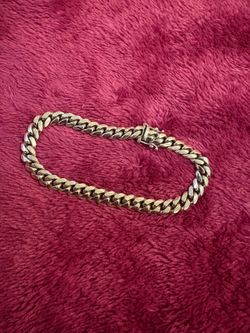 Cuban link bracelet