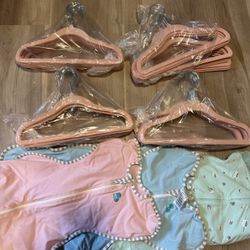Baby Hangers And Swaddles