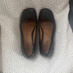 7.5 Women’s Ballet Flats 
