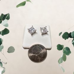 VVS CZ Stud Earrings