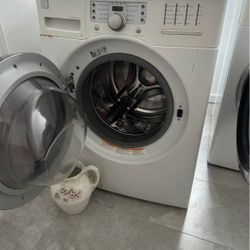 White Washer and Dryer