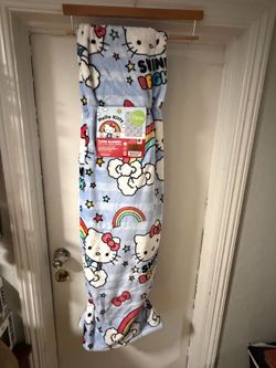 Hello Kitty Blanket