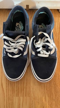 The Vans Old Skool sneakers 9.5