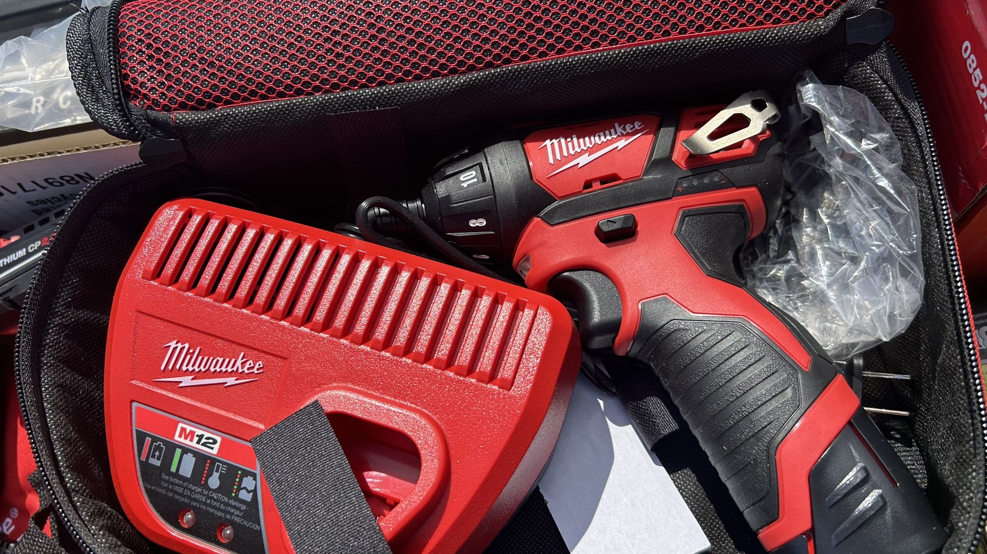 Milwaukee impact M12