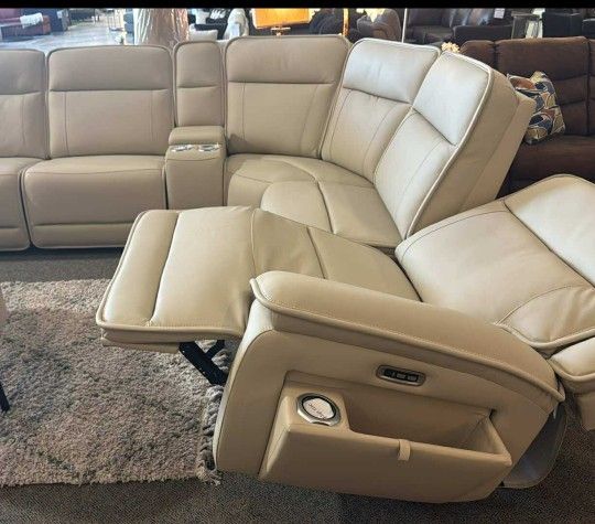 OM• $38 Initial • Brand New// 3 Piece Power Reclining Sectional