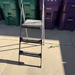 Deal on Used Ladder & Garden Tool