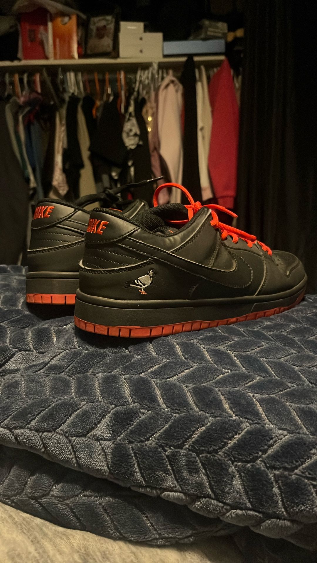 Nike SB Dunk Low Black Pigeon