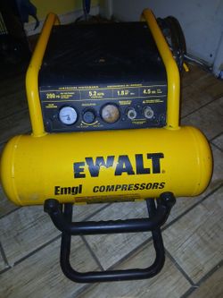 Compresser,Dewalt yellow, 4.5 gal