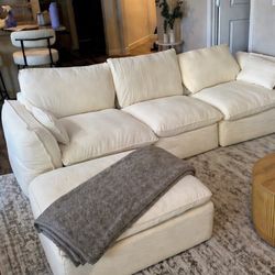 Brand New In Box！Cream Cloud Sofa – No Assembly Required！Boneless Modular Couch！Plush yet supportive！creamy，light gray