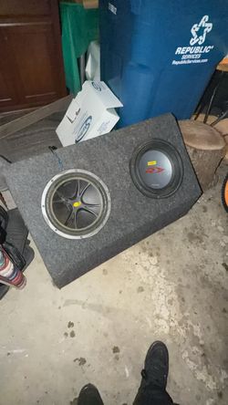 Big double 12” subwoofer box with subs