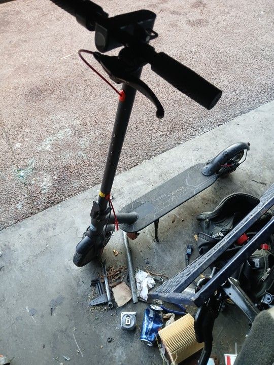 E Scooter Just Needs Charger