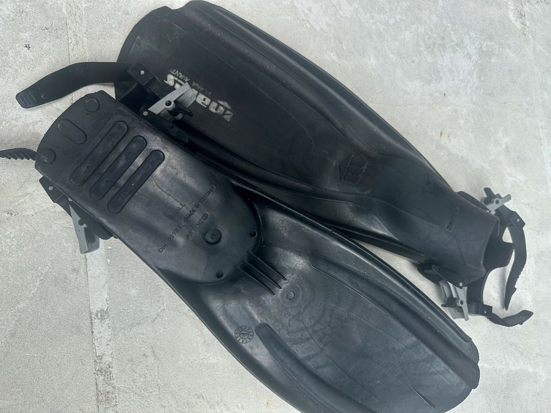 Mares Dive Fins Black