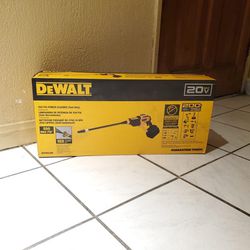 DEWALT
20V MAX 550 PSI 1.0 GPM Cold Water Cordless Battery Power Cleaner with 4 Nozzles (Tool Only)