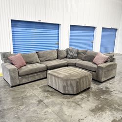 Large Gray Sits Well, Harmony Free Delivery