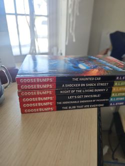 6 Goosebumps Books