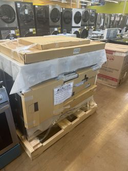 Dacor Pro 48” Gas Range Dual Fuel 220V