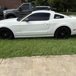 2013 Ford Mustang 3.7