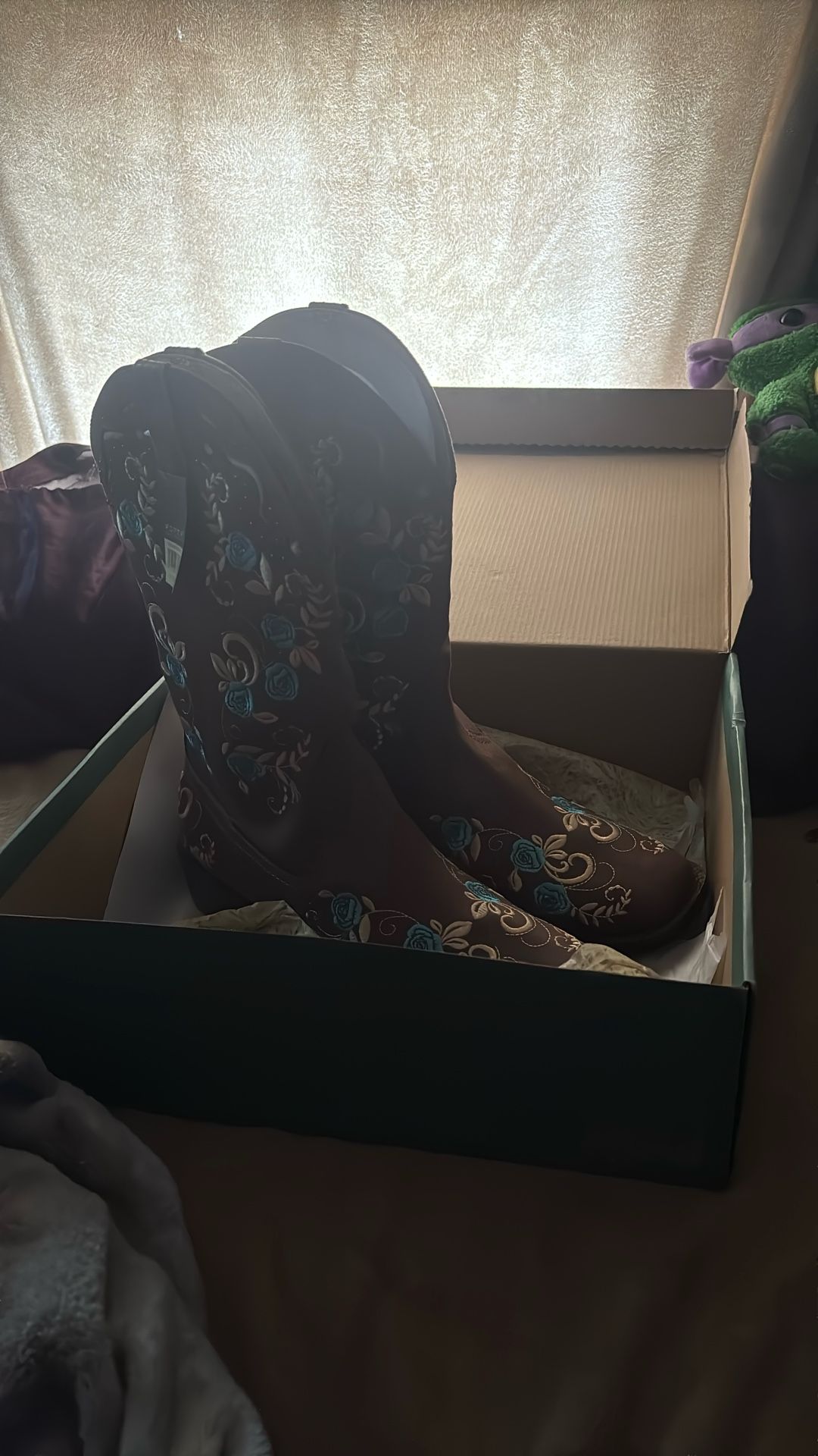 NWT Roper Women's Embroidered Square Toe Cowboy Boots