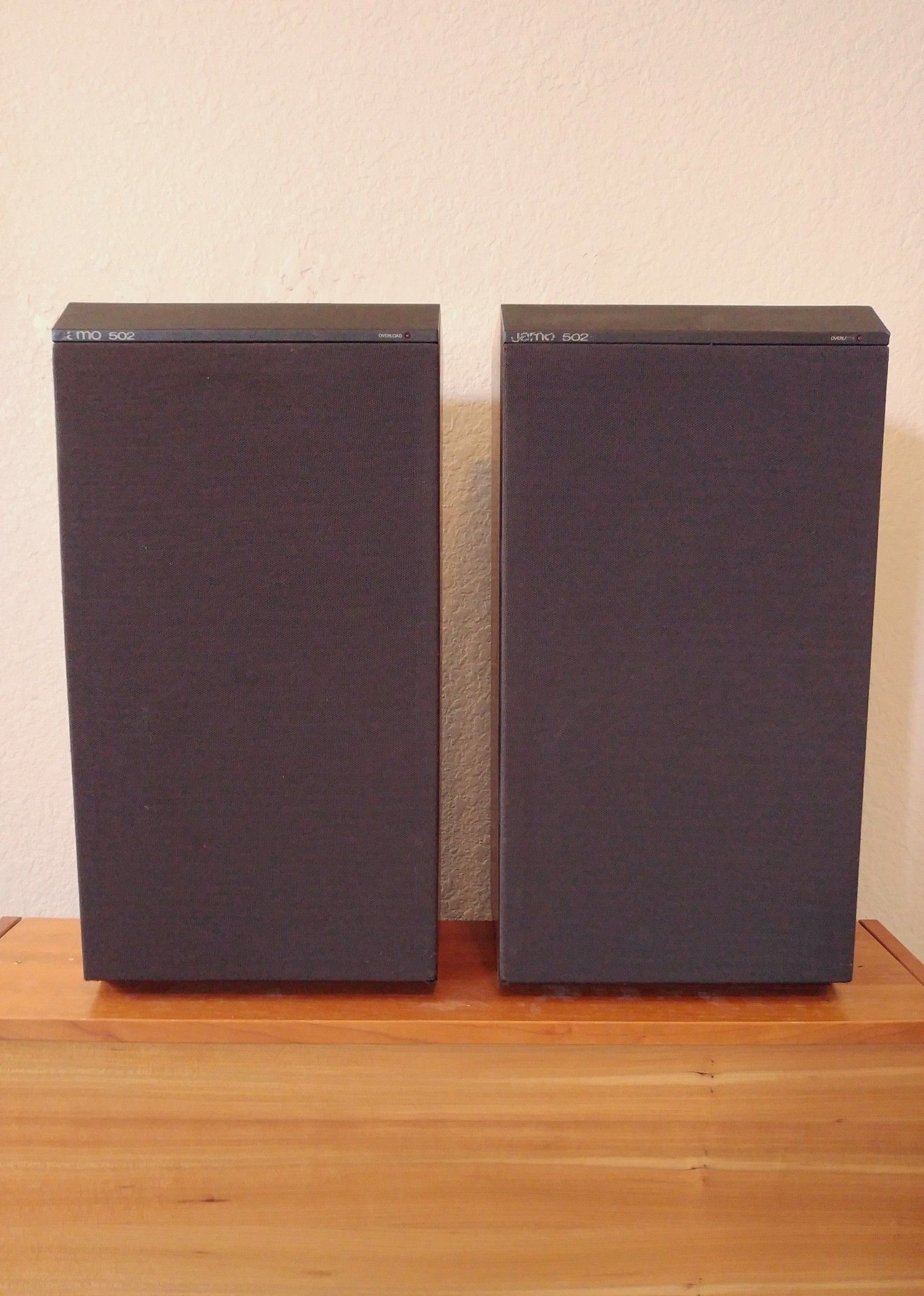 Vintage teak Jamo 502 speakers