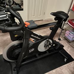 NordicTrack Commercial Studio Cycle