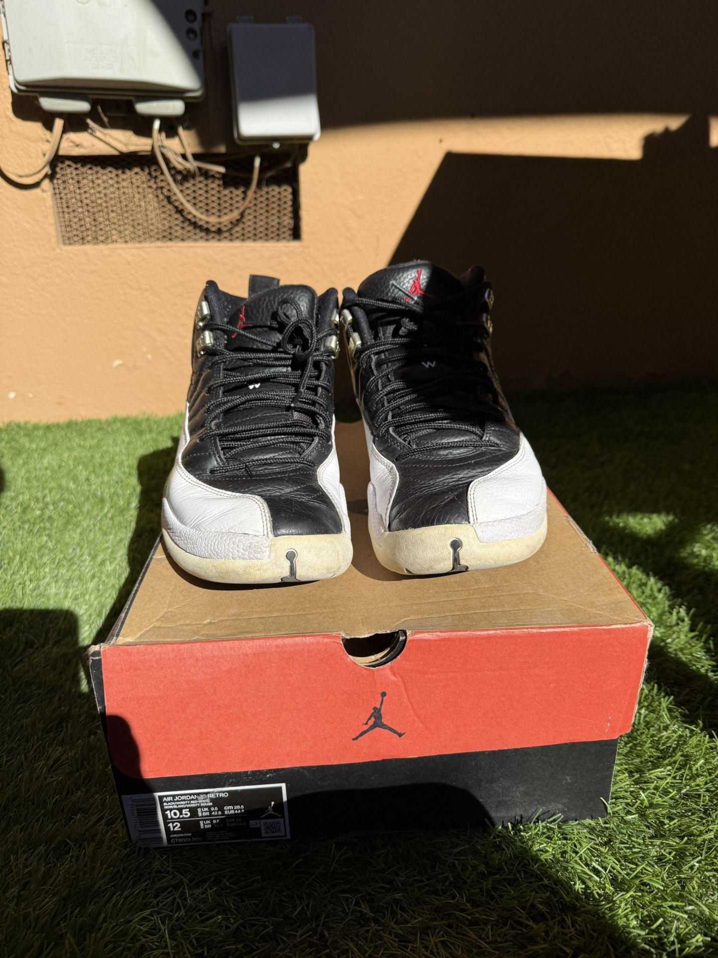 Air Jordan 12 Retro Playoff 2022