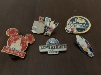Disney pins