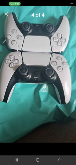 Playstation 5 controllers (2)