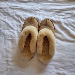 Women's UGG SLIPPERS 