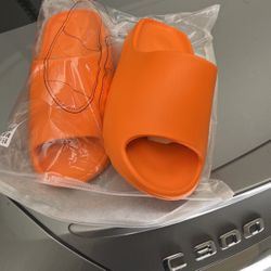 Yeezy-ish slides