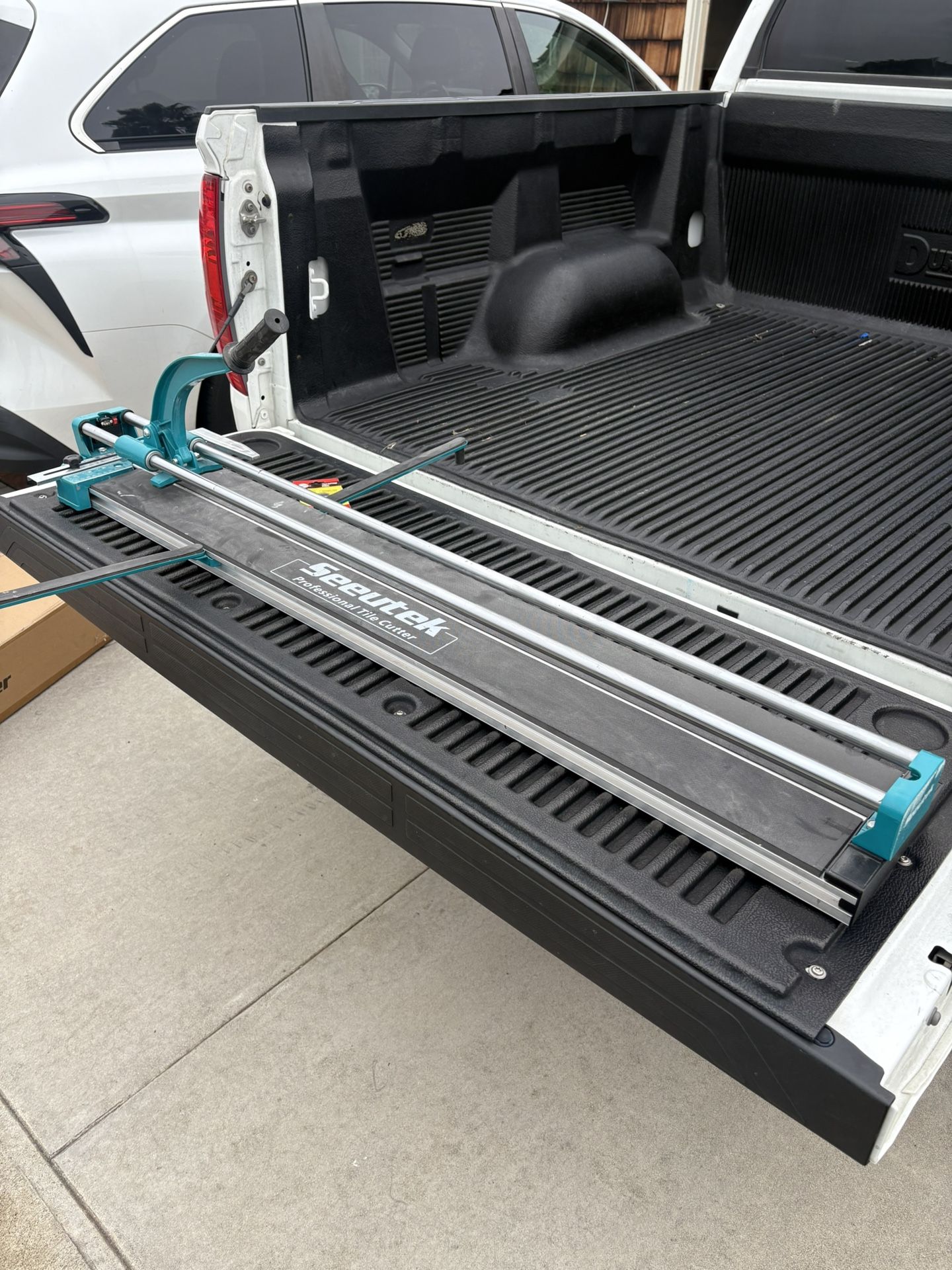 Seeutek 48” Tile Cutter