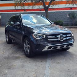 2022 Mercedes-Benz GLC 300