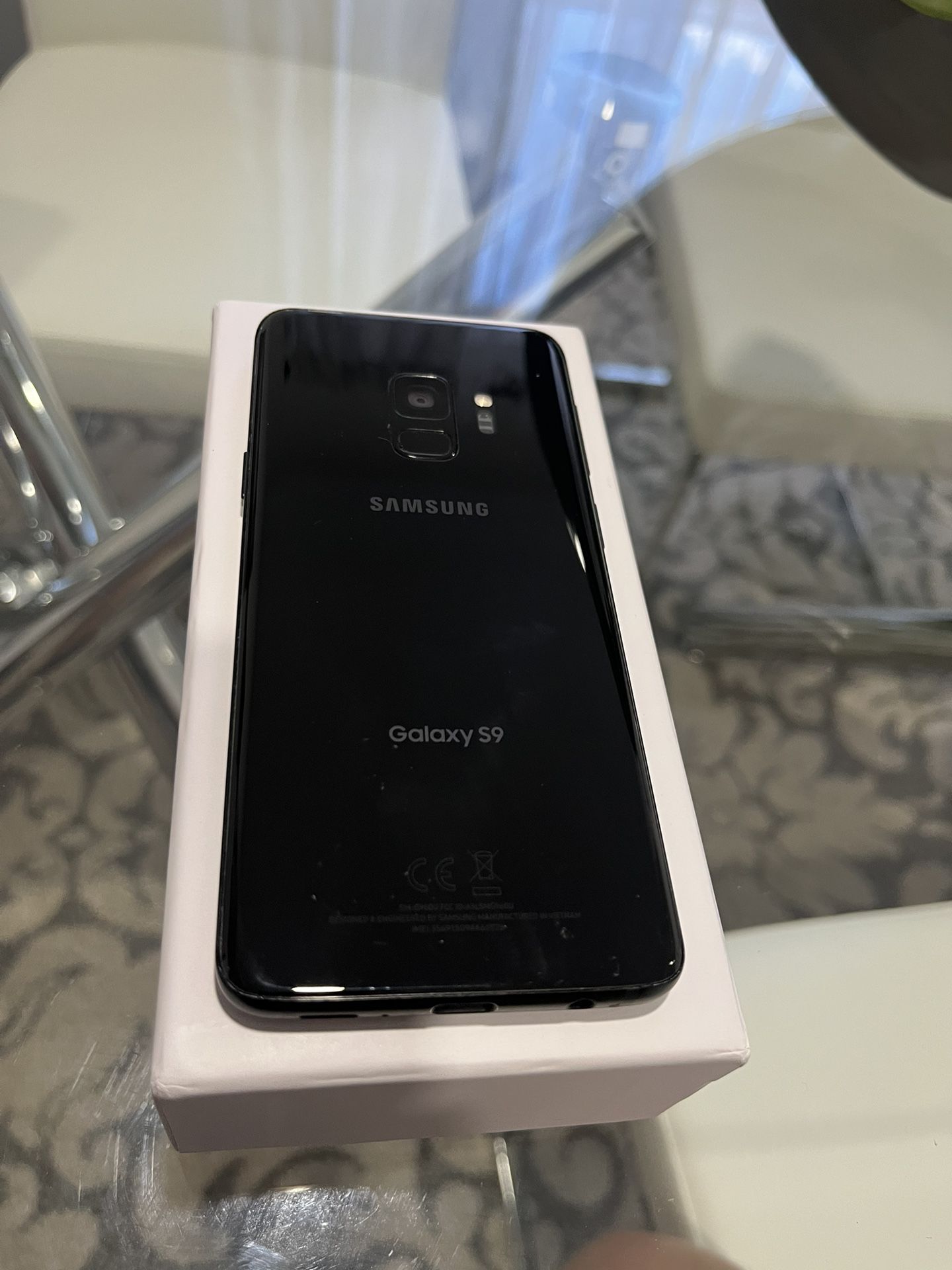 Samsung Galaxy S9 64Gb Unlocked Good Condition (price Is Firm) 
