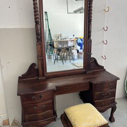 Mahogany Wood Vanity With Gold Damask Covered Stool