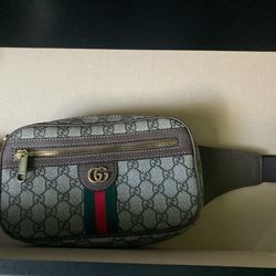 Authentic Gucci fanny pack for Men/Women