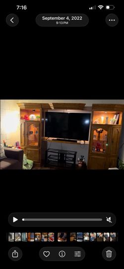 Entertainment center