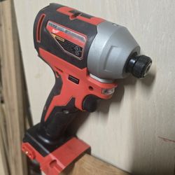 Milwaukee Impact Driver 