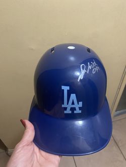 Dodgers Souvenir Helmet Signed By Hyun-Jin Ryu