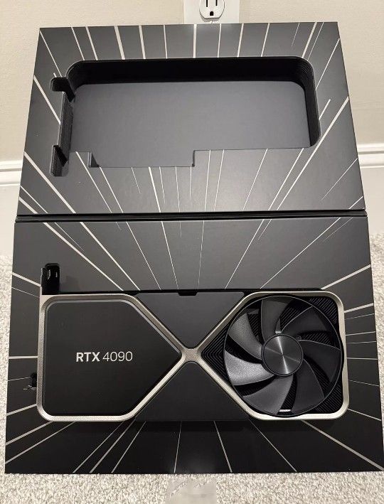 NVIDIA RTX 4090 Founders Edition 24GB