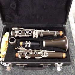 Rossetti Clarinet Black in Hard-Shell Case 💵  💳  💵  Cash and Card Accepted
