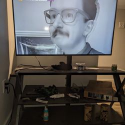 LG Tv 44in