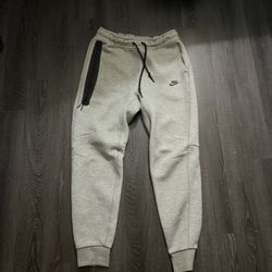 Nike tech pants 