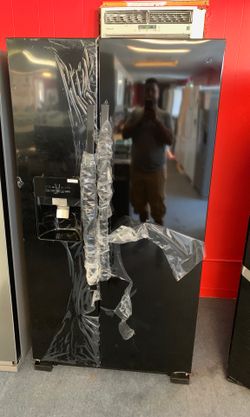 New scratch and dent Kenmore black side by side fridge 1 year warranty