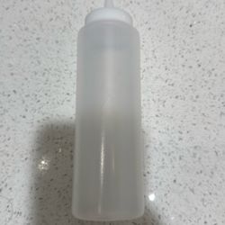 Squeeze bottle