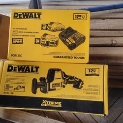 DeWalt one handed sawzall with batteries and charger
