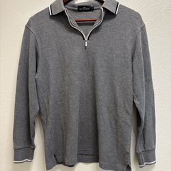 New Balenciaga longsleeve polo with zipper   Hybrid design combining a polo and a long-sleeved jersey top • White polo collar with classic 2-button pl